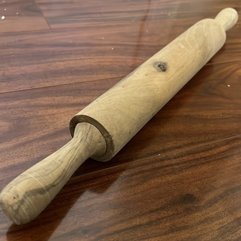 VINTAGE ROLLING PIN - ALL WOOD WITH BEAUTIFUL DETAILS AND ROUNDED HANDLES
